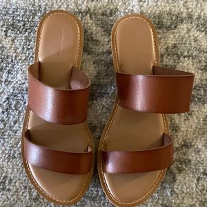 Old Navy sandals